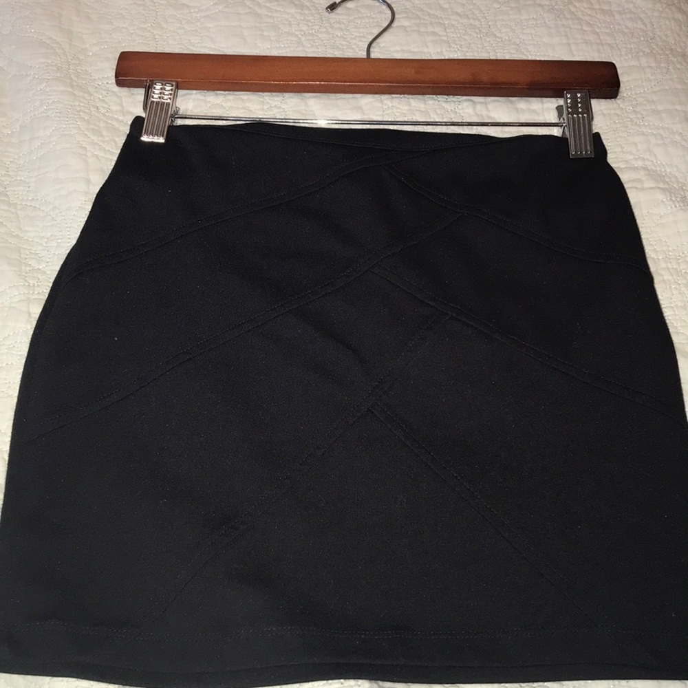 Basic house skirt